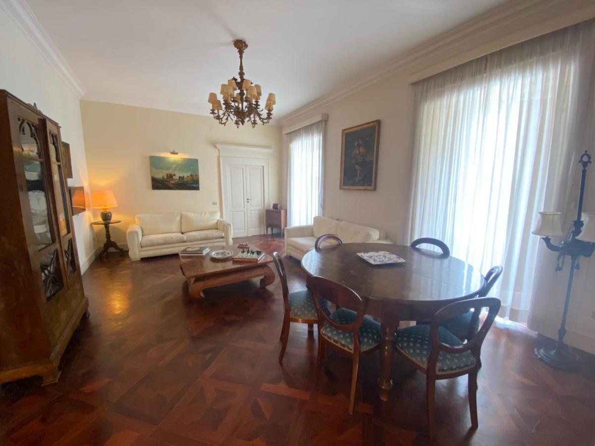 Royal Apartment In San Domenico Maggiore 那不勒斯 外观 照片