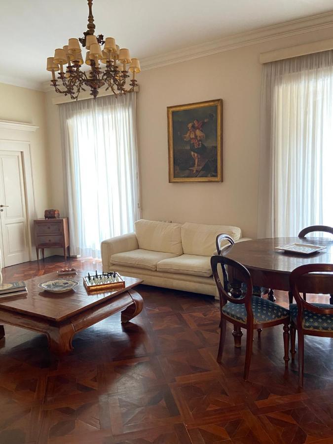 Royal Apartment In San Domenico Maggiore 那不勒斯 外观 照片